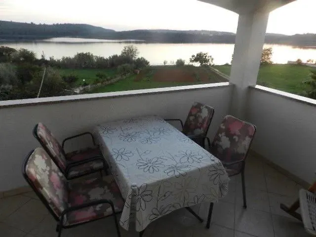 Appartement And Ana Pomer